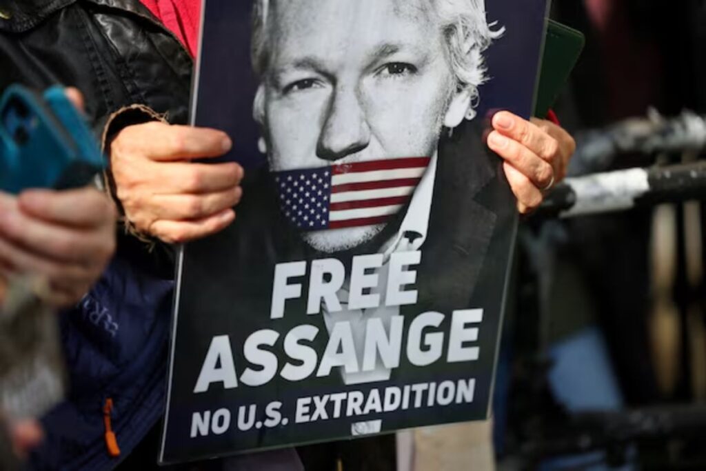 Julian Assange(Image Source: google)
